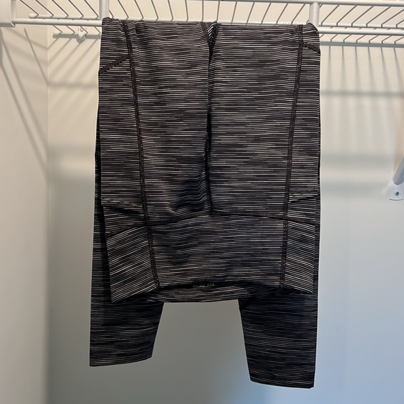 Black Leggins With Pockets - Picture 7 of 9